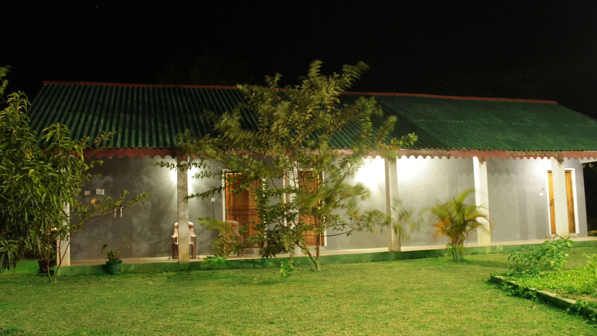 Sinhagiri Villa Σιγκιρίγια 0*,